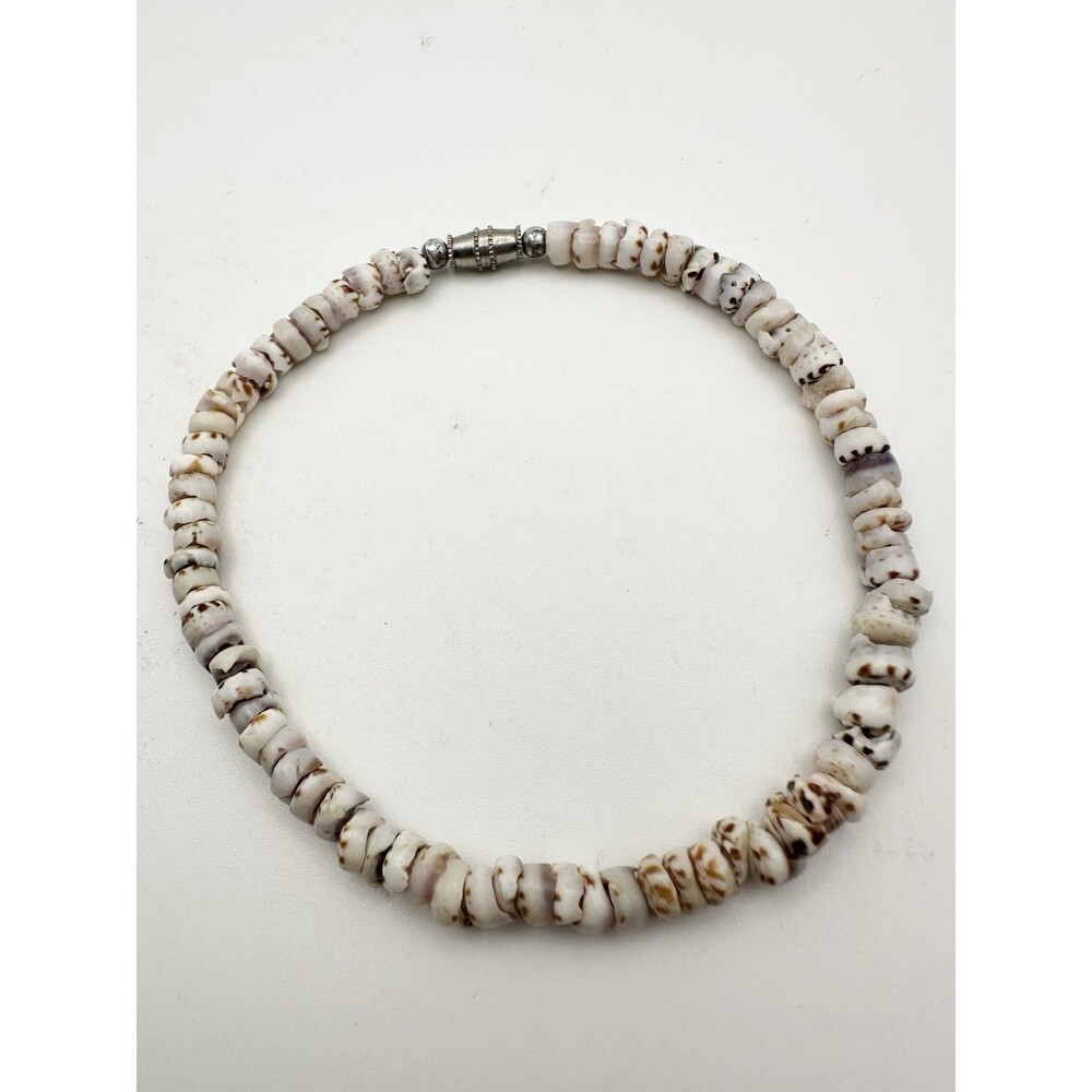 Vintage Hawaiian Tiger Puka Shell Bracelet/ Anklet 9โ Long